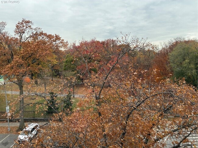 Photo - 610 Waring Ave Unit 5G