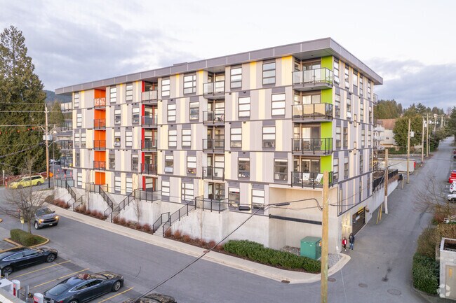 Photo - Sundance Apartments