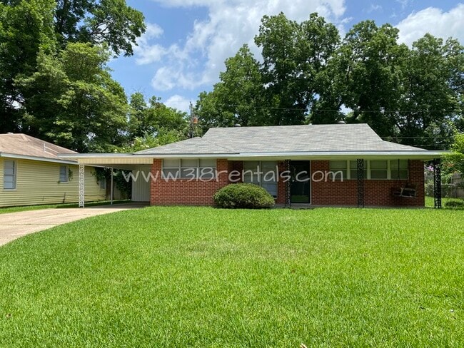 Building Photo - Completely remodeled home in Broadmoor ava...