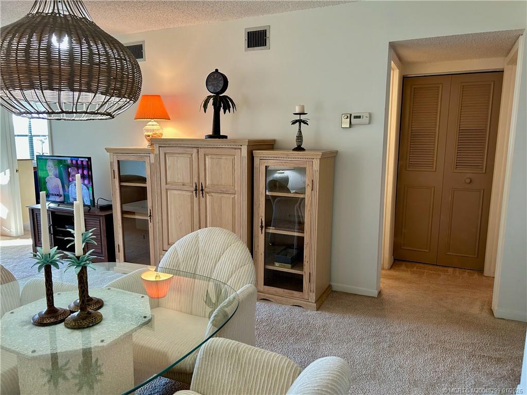 Photo - 1950 SW Palm City Rd Unidad 4103 Rental