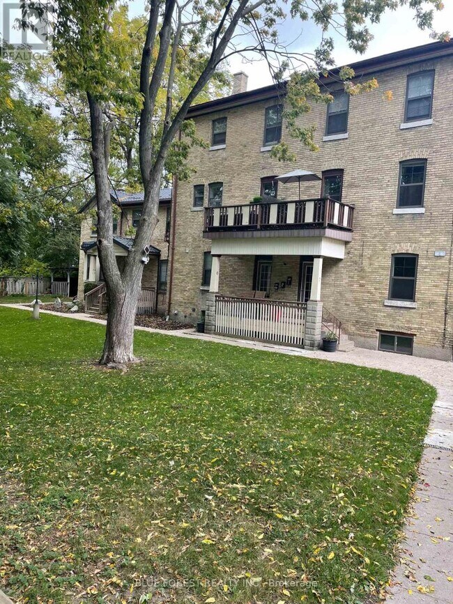 Photo - 1 Waverley Pl