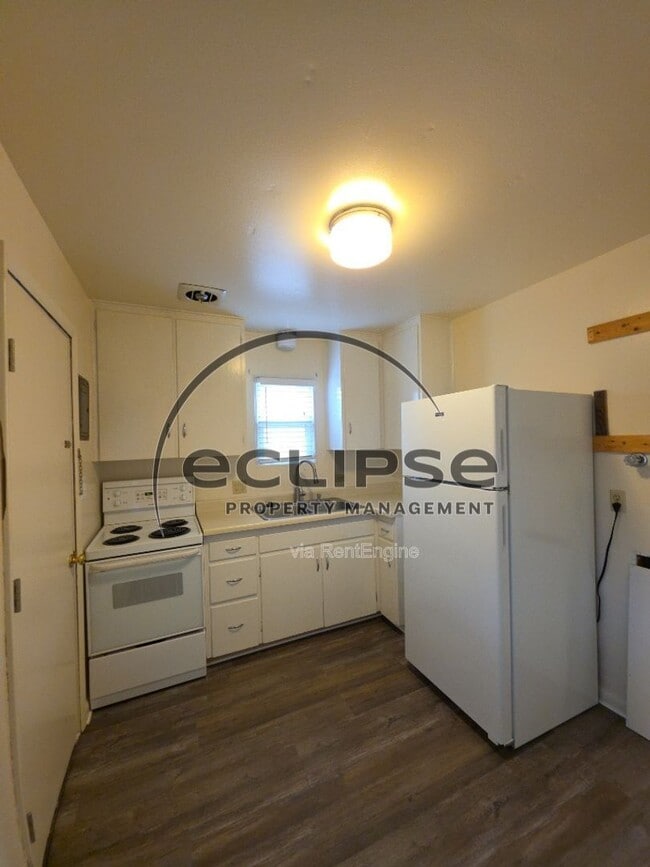Photo - 729 3rd St