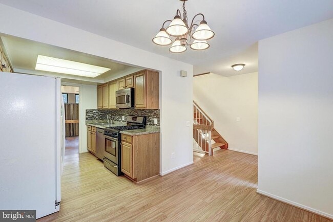 Photo - 1502 Farsta Ct