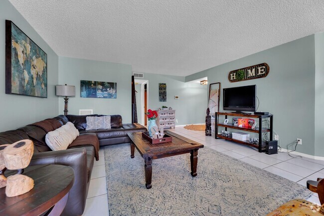 Building Photo - 5650 Camino del Sol Rental
