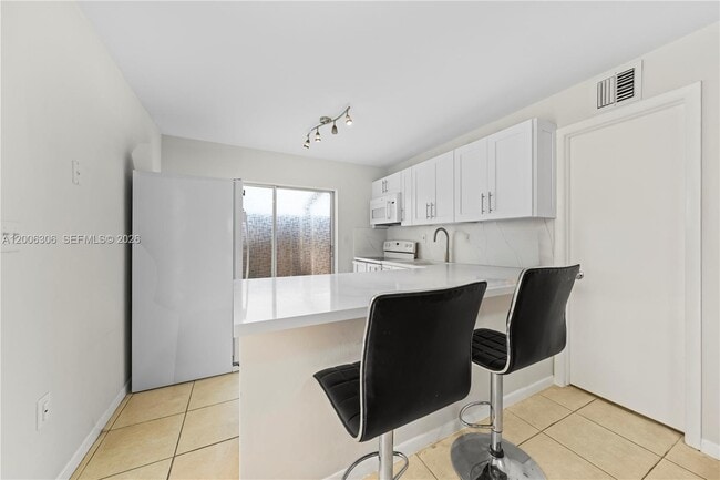 Photo - 9011 NE 4th Avenue Rd