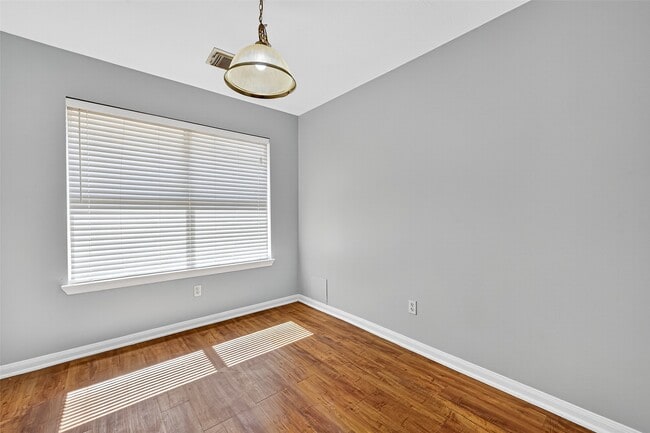 Building Photo - 4002 Teal Run Pl Ct