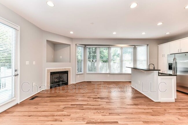 Photo - 2015 N Pollard St
