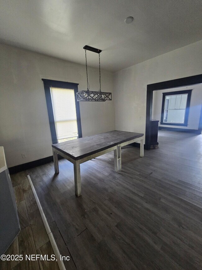 Photo - 2005 Morehouse Rd