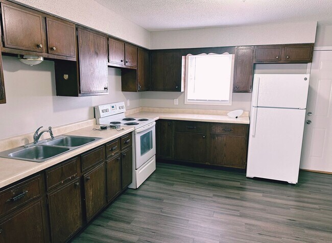 Eisenhower Apartments
