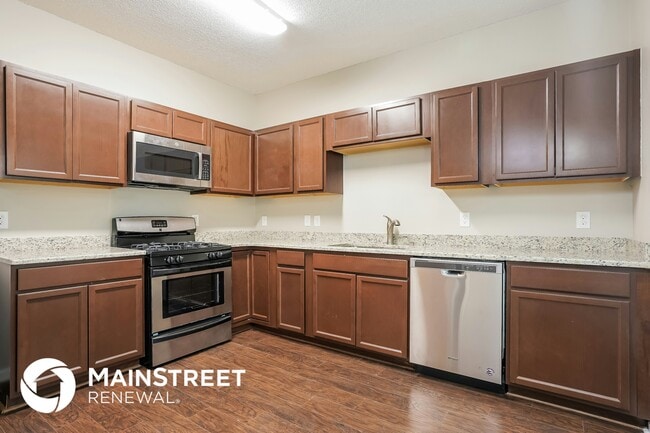 Photo - 6014 River Lake Cir