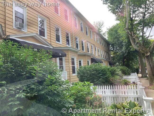 Building Photo - 22 Cogswell Ave Unit #3 Rental