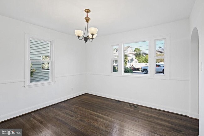 Photo - 423 Ingleside Ave