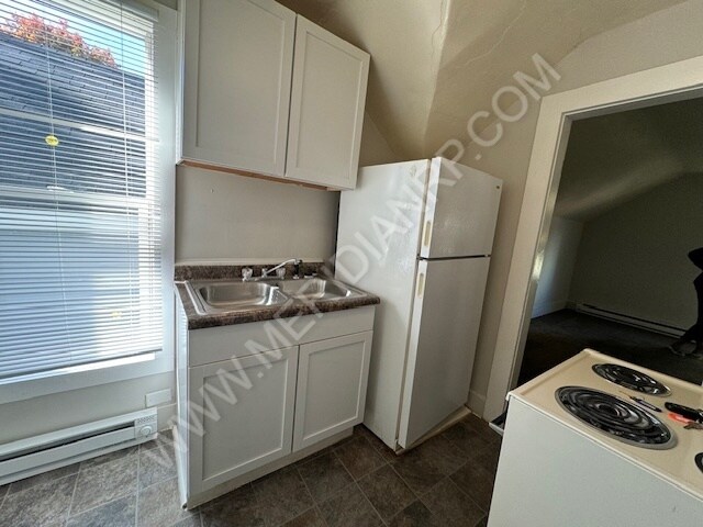 1229 Wall St