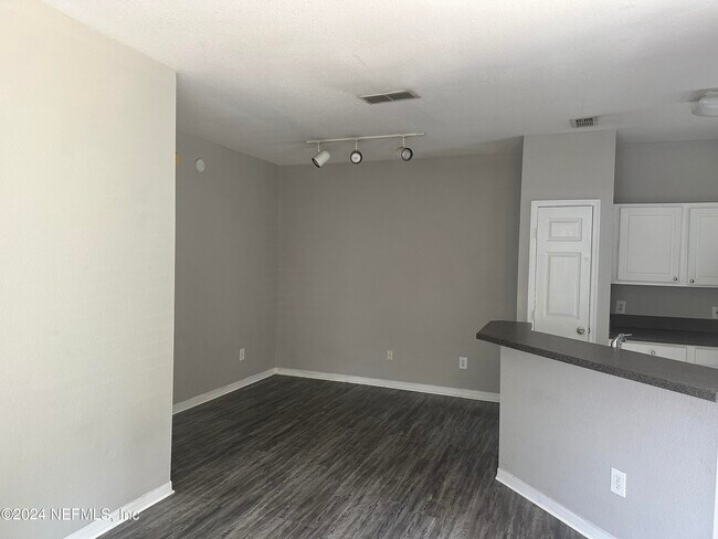 Photo - 13703 Richmond Park Dr N Condo Unit 2303