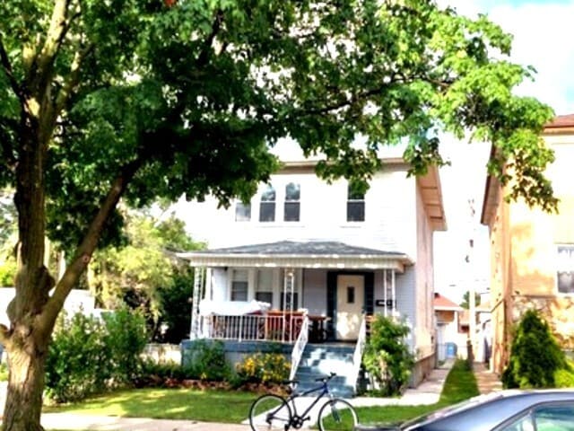 Building Photo - 2530 S 60th Ct