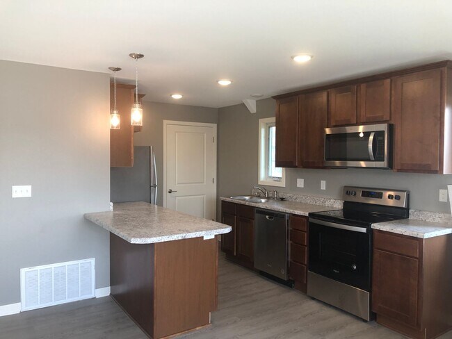 Photo - 220 S Dakota Ave