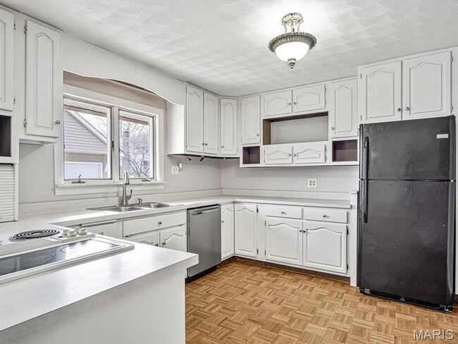 Photo - 33 Vanderbilt Pl