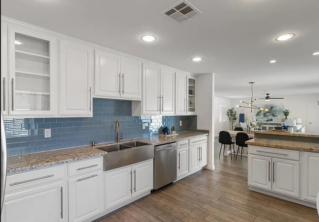 Photo - 8408 E Sheridan St