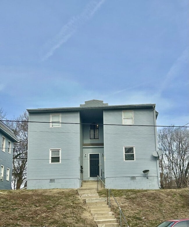 Building Photo - 5211 Montgomery Rd Unit A