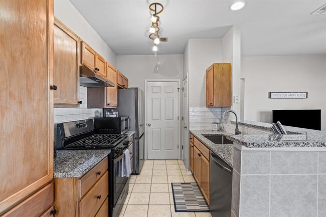 Photo - 1901 Windy Park Dr