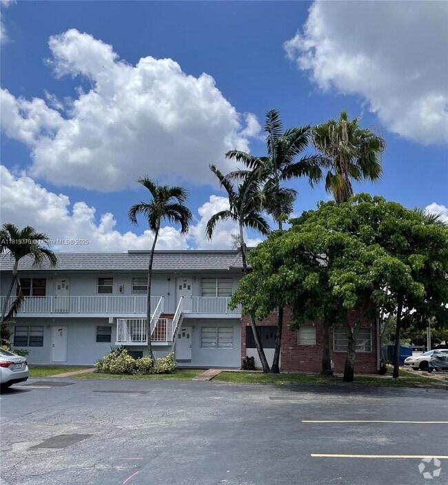 Building Photo - 2061 NW 81st Ave Unit 629 Rental