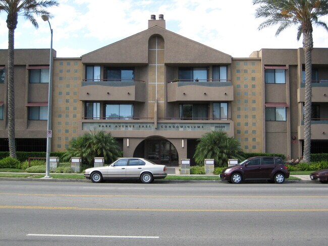 Photo - 19009 Sherman Way Unit #26