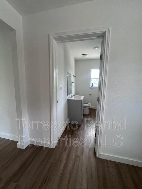 Photo - 224 W Pyron Ave Unit Apartment D