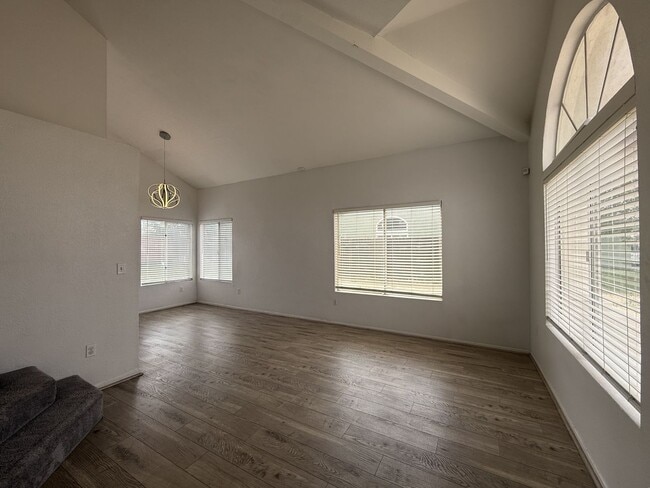 Photo - Lancaster 3 Bedroom + 3 Bathroom