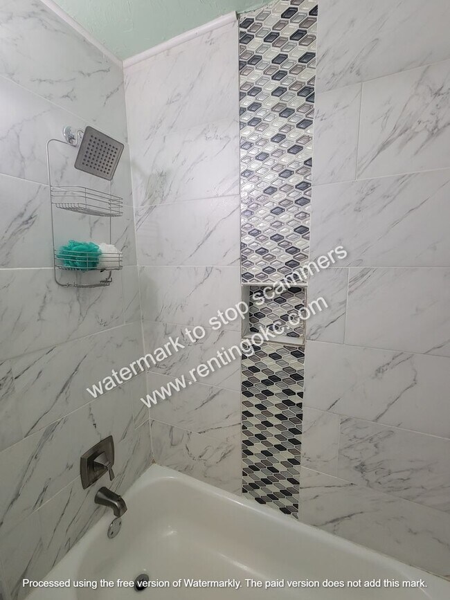 Cute all electric duplex ready to go! House House Rental in Okc, OK