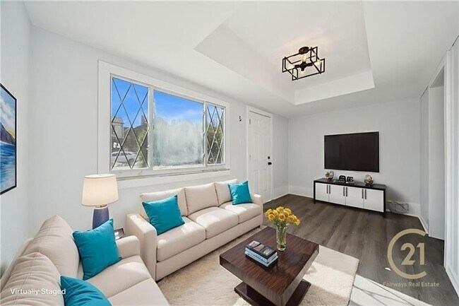 Photo - 233 E 19th Ave