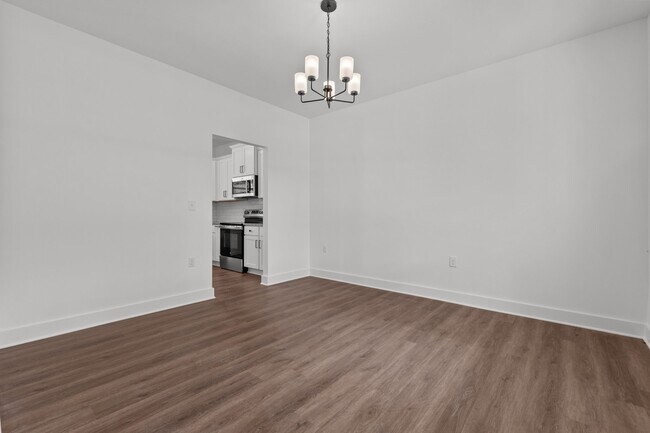 Photo - 1571 Scull Rd