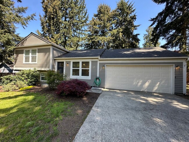 Charming 3 bedroom home in desirable Puyallup - Charming 3 bedroom home in desirable Puyallup