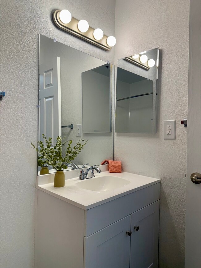 Evergreen Ridge Apartments