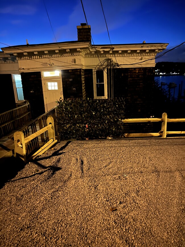 Photo - 137 Woodbine Ave Unit 4 woodbine