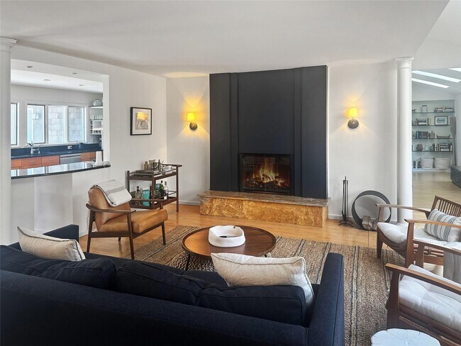 Photo - 250 Pine Tree Ct