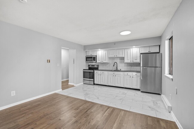 Photo - 543 Woodward Ave Apartamento Unidad 6