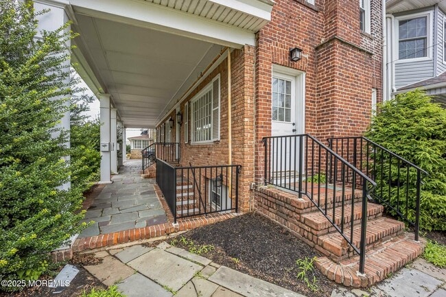 Photo - 87 Maple Ave Unit 2