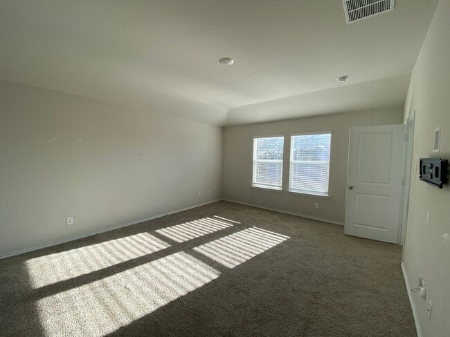 Photo - Beautiful 3 bed, 2.5 bath home!