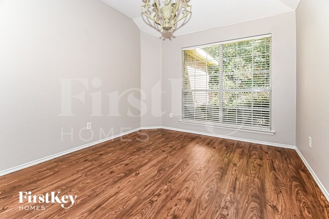 Photo - 2103 Cardinal Dr