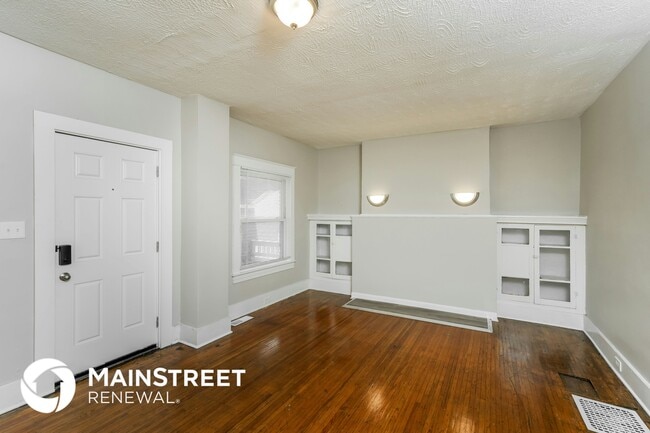 Photo - 1812 W Gaulbert Ave