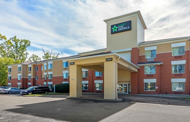 Furnished Studio-Cleveland - Airport - North Olmsted