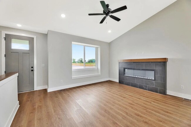 Photo - 5424 W 42nd St S