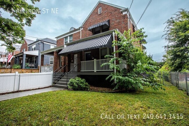 Photo - 41 Allison St NE