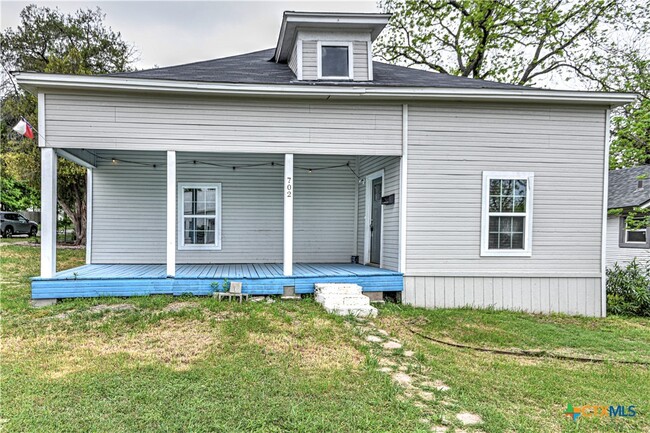 Photo - 702 N 8th St House