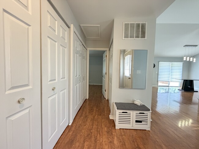 Photo - 1900 Stanford Dr