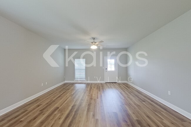 Photo - 13760 Willowmore Dr