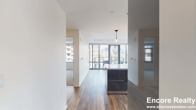 Photo - 345 Harrison Ave Unidad 817