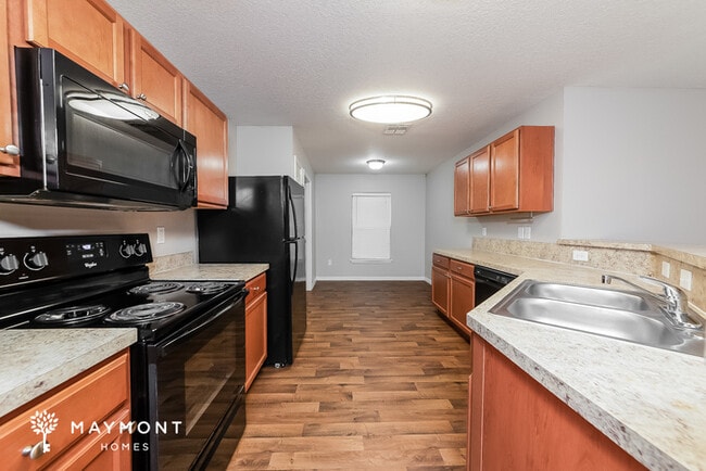 Photo - 674 Chatham Walk Dr