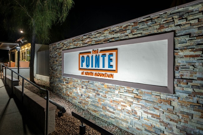 The Pointe at South Mountain