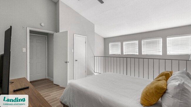 Photo - 5301 Overton Ridge Blvd Unidad 118.1404361